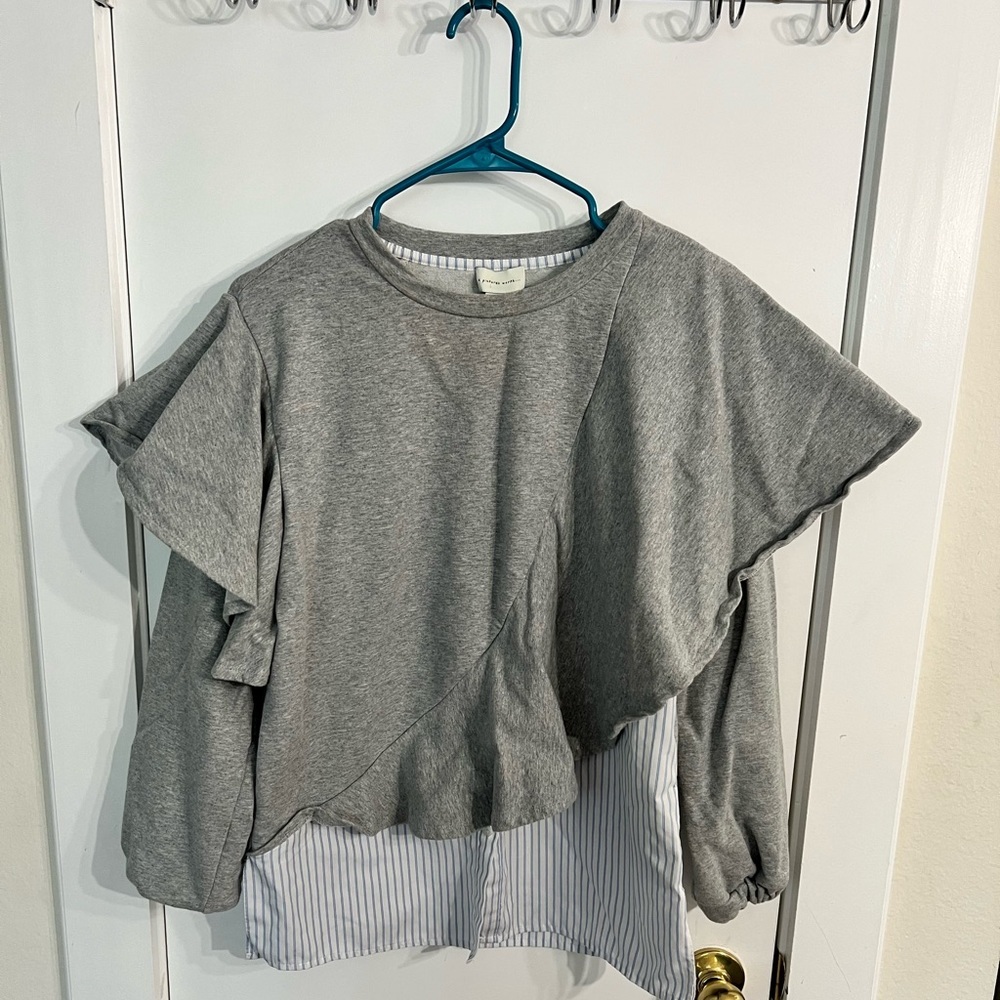 Zara Asymetrical Gray Sweatshirt